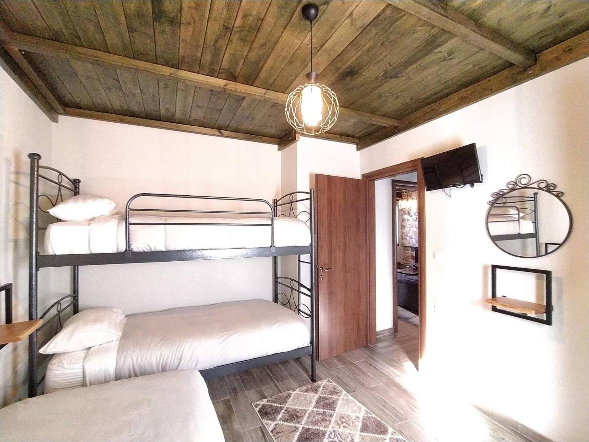 Rustic House Apartment Embonas Exterior photo